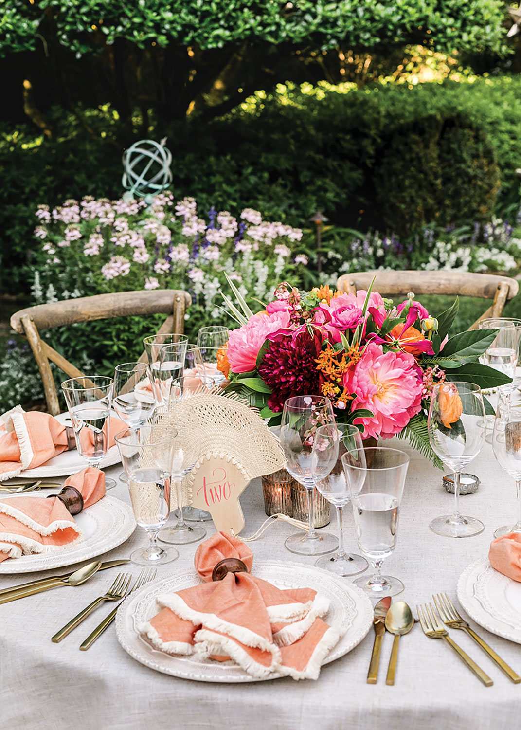 1. Basic Floral Package - AVAFlowersUSA