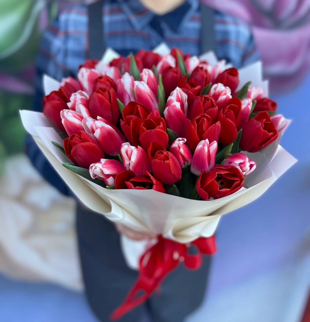 50 Tulips Bouquet - AVAFlowersUSA