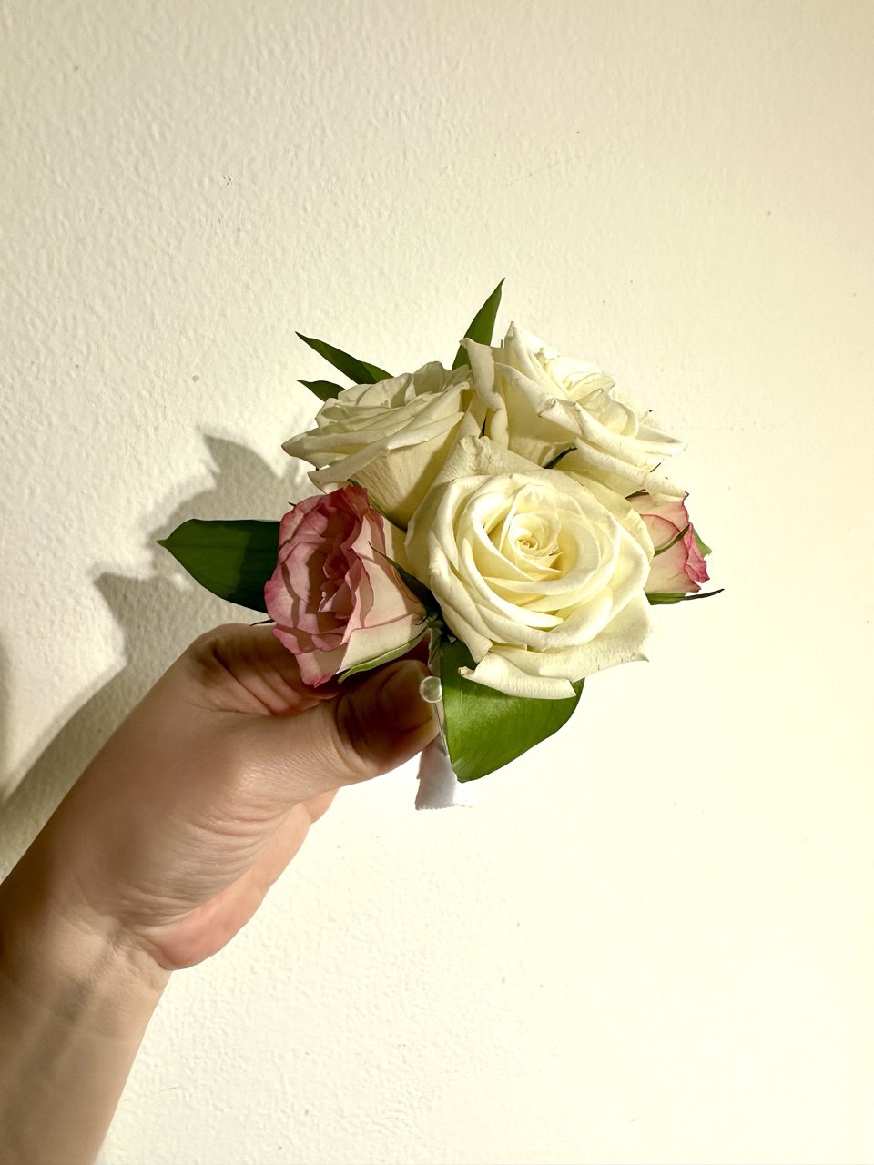 Boutonniere - AVAFlowersUSA