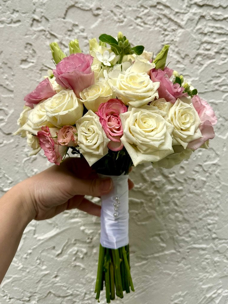 Bride's wedding bouquet "Melissa" - AVAFlowersUSA